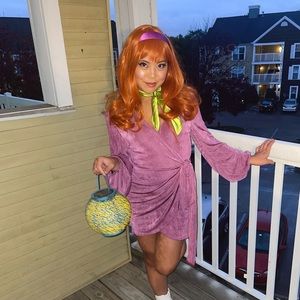 Daphne 70s purple dress